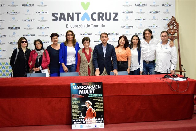 Santa Cruz de Tenerife rinde homenaje a la cantante Mari Carmen Mulet