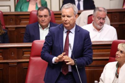 El PSOE planta cara a la ley turística de vivienda vacacional