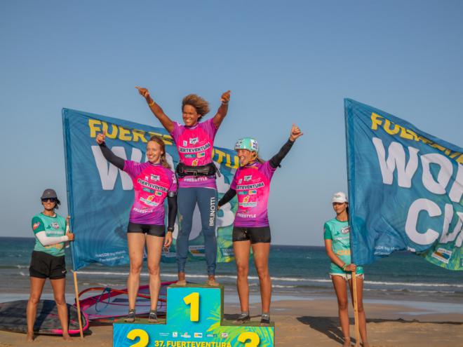 Offringa y Caers se imponen en la primera jornada de Freestyle