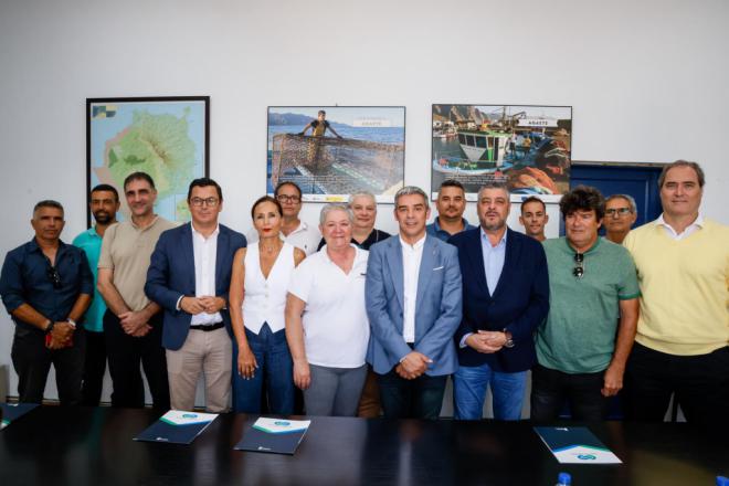 Cesión de 14 instalaciones portuarias para uso pesquero