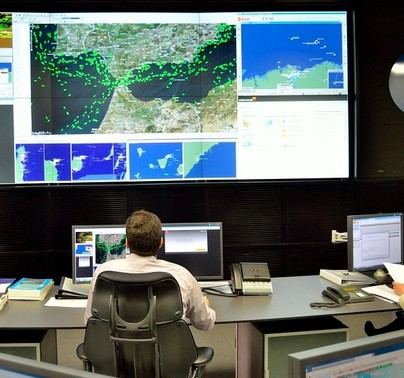 Rescatan a dos personas y recuperan un cuerpo tras naufragio cerca de Gran Canaria