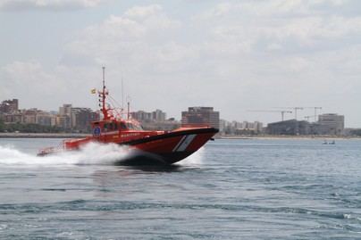 Salvamento Marítimo asiste a embarcación en apuros en Lanzarote