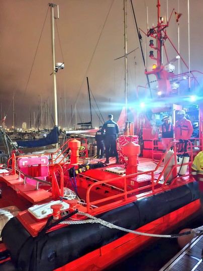 Rescatan a tripulante de un barco tras sufrir un ictus en alta mar