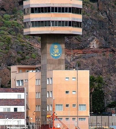 Cayuco avistado cerca de La Restinga, Salvamar Diphda en acción