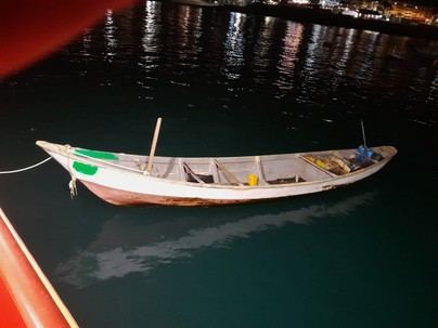 Guardamar Urania rescata a 12 migrantes en el mar cerca de Arguineguín