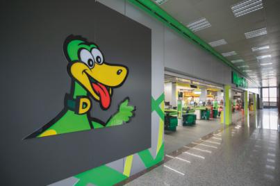 HiperDino, a través de la Fundación DinoSol, apoya la conciliación estival de su plantilla con ayudas para campamentos de verano
