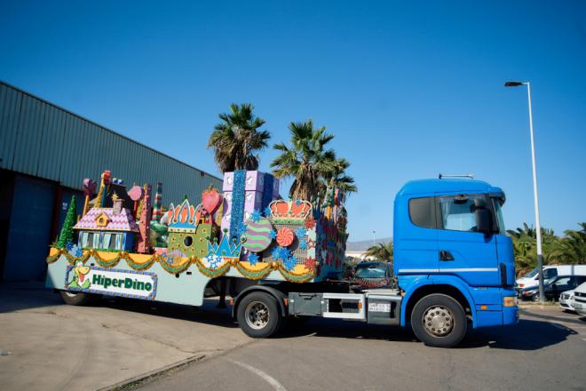 HiperDino hará brillar aún más la víspera de Reyes Magos con sus carrozas