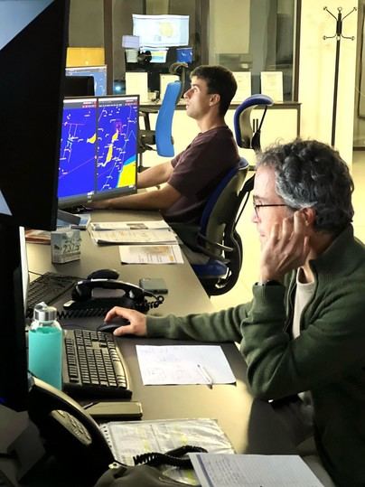 Rescatan a dos personas a la deriva en Gran Canaria tras fallos en su neumática