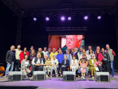 El Ayuntamiento homenajea a José Viña Ramos y bautiza la Escuela Municipal de Folclore con su nombre
