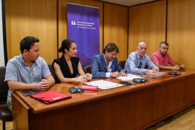 Patronales y sindicatos de hostelería firman el convenio del alza salarial