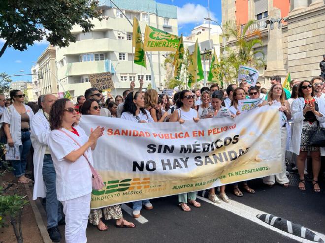 La huelga de médicos, facultativos y residentes ha sido del 31,36 por ciento
