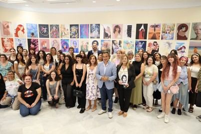 Inauguran exposición de ilustradoras en el Parlamento de Canarias