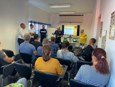 Bomberos de Tenerife se especializan en emergencias para reforzar la seguridad en la isla