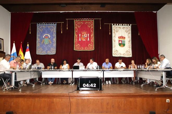 Yaiza actualiza su tasa de basura y grava más a las viviendas vacacionales
