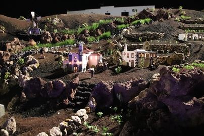 Yaiza impacta con su Belén, enclavado en una caldera volcánica