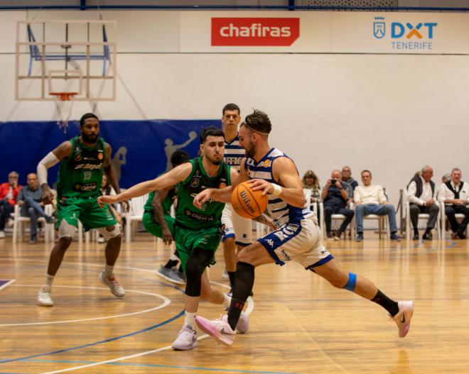 El Náutico de Tenerife se impone al Fundación Globalcaja La Roda