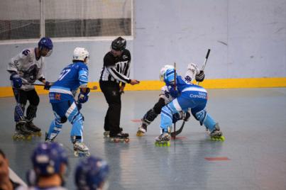 El Arona Tenerife Guaches estrena su nueva casa con un empate ante Rubí Cent Patins