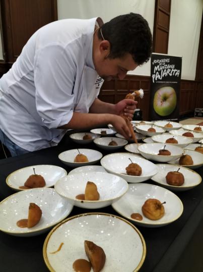 El Cabildo contribuye a la recuperación de la manzana pajarita con unas jornadas