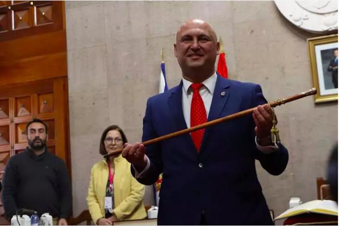 Regalado asume la Alcaldía de Granadilla tras moción de censura