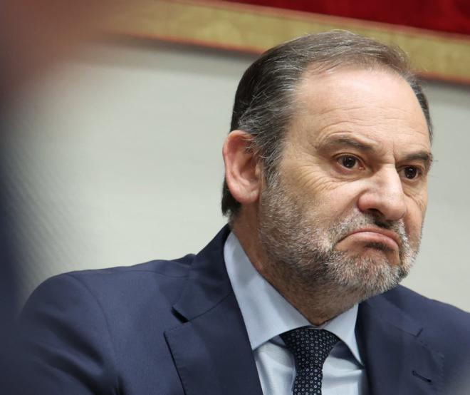 Ábalos niega ser intermediario en compra de material sanitario