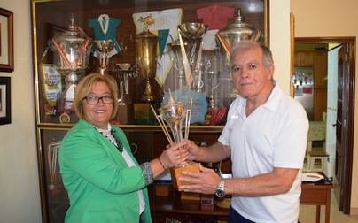 Juan Barbuzano cede al Ayuntamiento de La Frontera su archivo