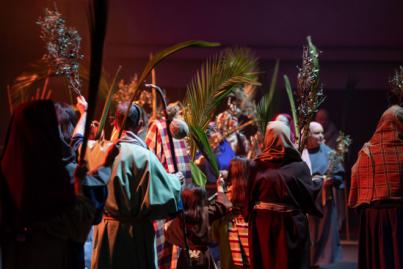 Más de un centenar de vecinos y vecinas participan en ‘La Pasión’ de Santa Úrsula