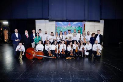 Las Palmas de Gran Canaria homenajea al exalcalde Jerónimo Saavedra