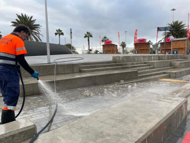 Limpieza recogió 3.500 kilos de residuos durante el fin de semana de la Gala Drag