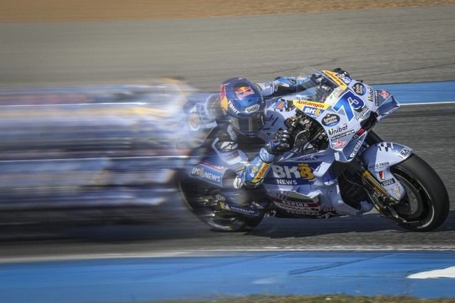 Álex Márquez se impone en Tailandia mientras Bagnaia queda fuera de la Q2