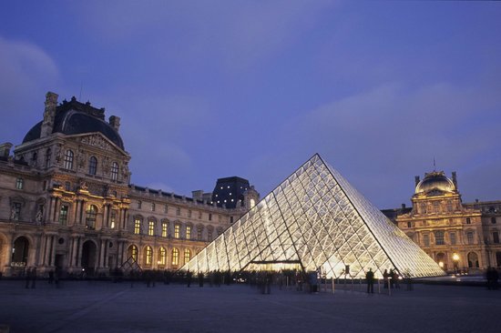 Cierra el Louvre por falta de personal y agentes de seguridad