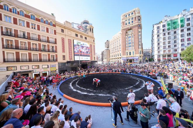 La lucha canaria conquista Madrid en una jornada para la historia