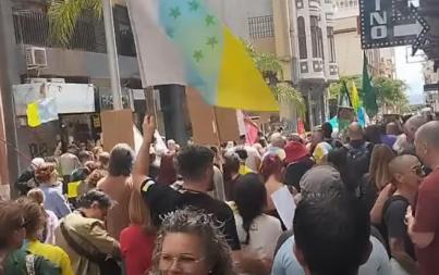 Cargas policiales alteran protesta contra Cuna del Alma