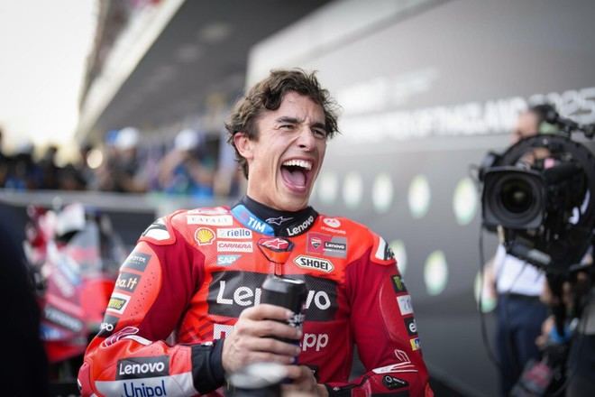 Márquez logra la pole en una clasificación dominada por Ducati
