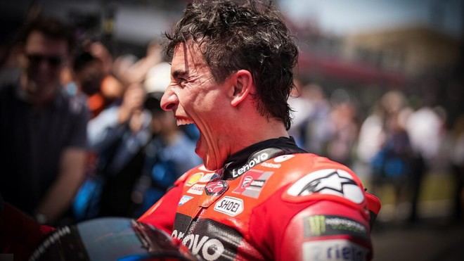 Márquez se lleva la victoria en el Sprint del GP de Italia