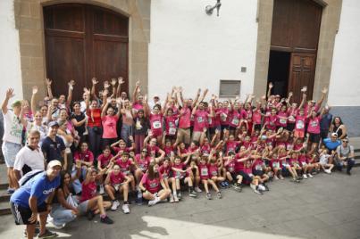 La Marea Rosa de 3COM Squad, tiñe de rosa las calles de Telde