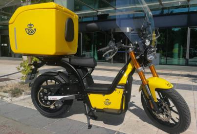 Correos estrena motos eléctricas en la unidad de reparto de Taco Barranco Grande