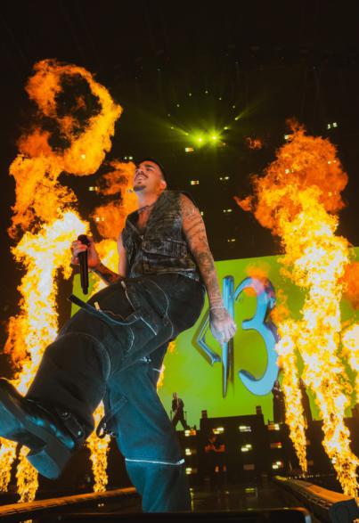 Una velada explosiva: Steve Aoki y Rels B unen fuerzas en Lava Live Fest