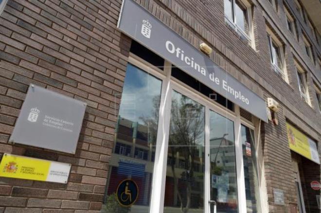 Hace 13 años que España no baja del millón de parados de larga duración