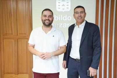 El Cabildo deniega la autorización turística de un hotel en Playa Blanca