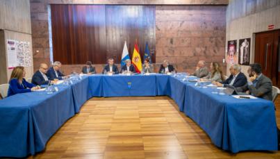 Clavijo celebra apoyo unánime al decreto de menores migrantes