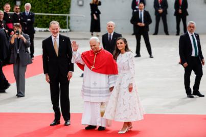 El Papa León XIV inicia una histórica visita a España bajo el lema "Alzad la mirada"