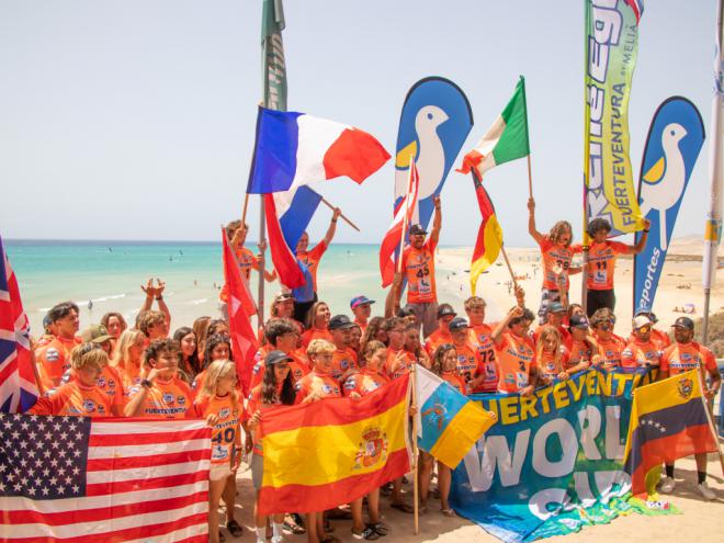 Fuerteventura da la bienvenida a la élite del wingfoil mundial