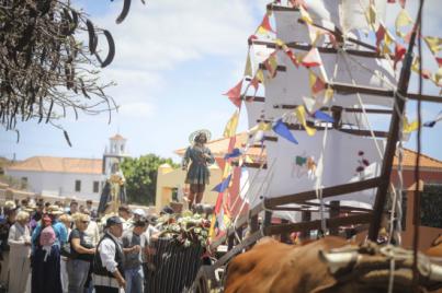 El Chorrillo se vuelca con sus tradiciones en un emotivo Paseo Romero en honor a San Isidro Labrador