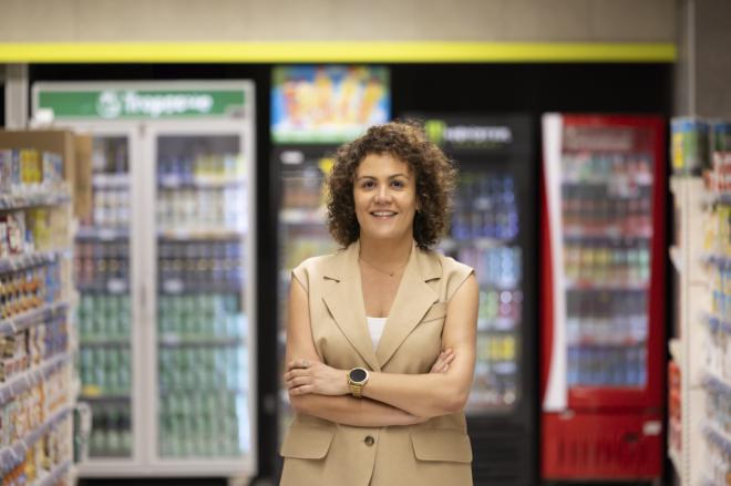 Paula Cantero Santana, nueva directora de Recursos Humanos de HiperDino