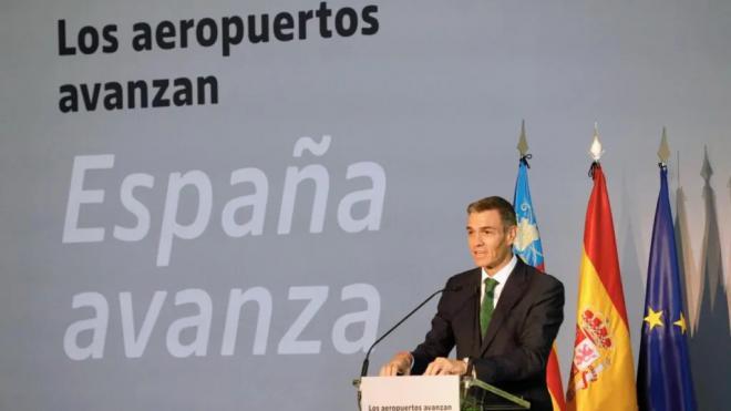 Sánchez anuncia 13.000 millones en inversiones para los aeropuertos