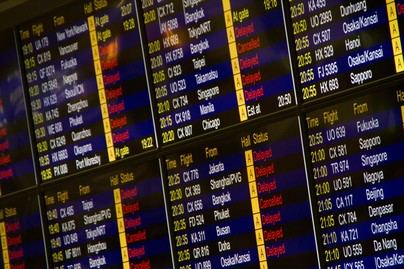 La UE podría limitar derechos de compensación a pasajeros aéreos