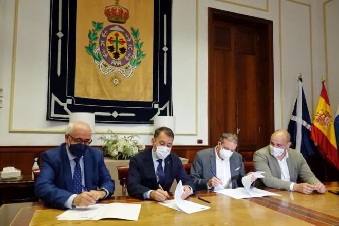 Santa Cruz firma con RTVE y RTVC la cobertura del Carnaval 2022