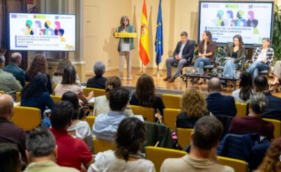 Más de 100.000 migrantes atendidos en Canarias en tres años
