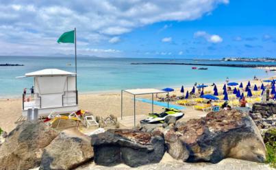 Playa Dorada ya está abierta al baño tras el control de Salud Pública