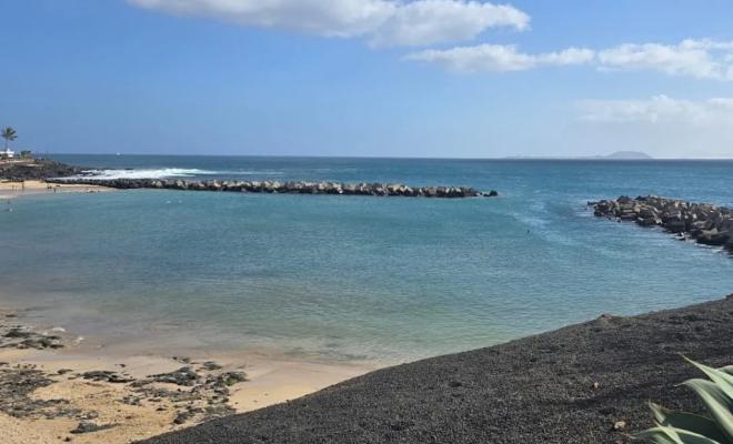 Cerrada Playa Flamingo por contaminación residual